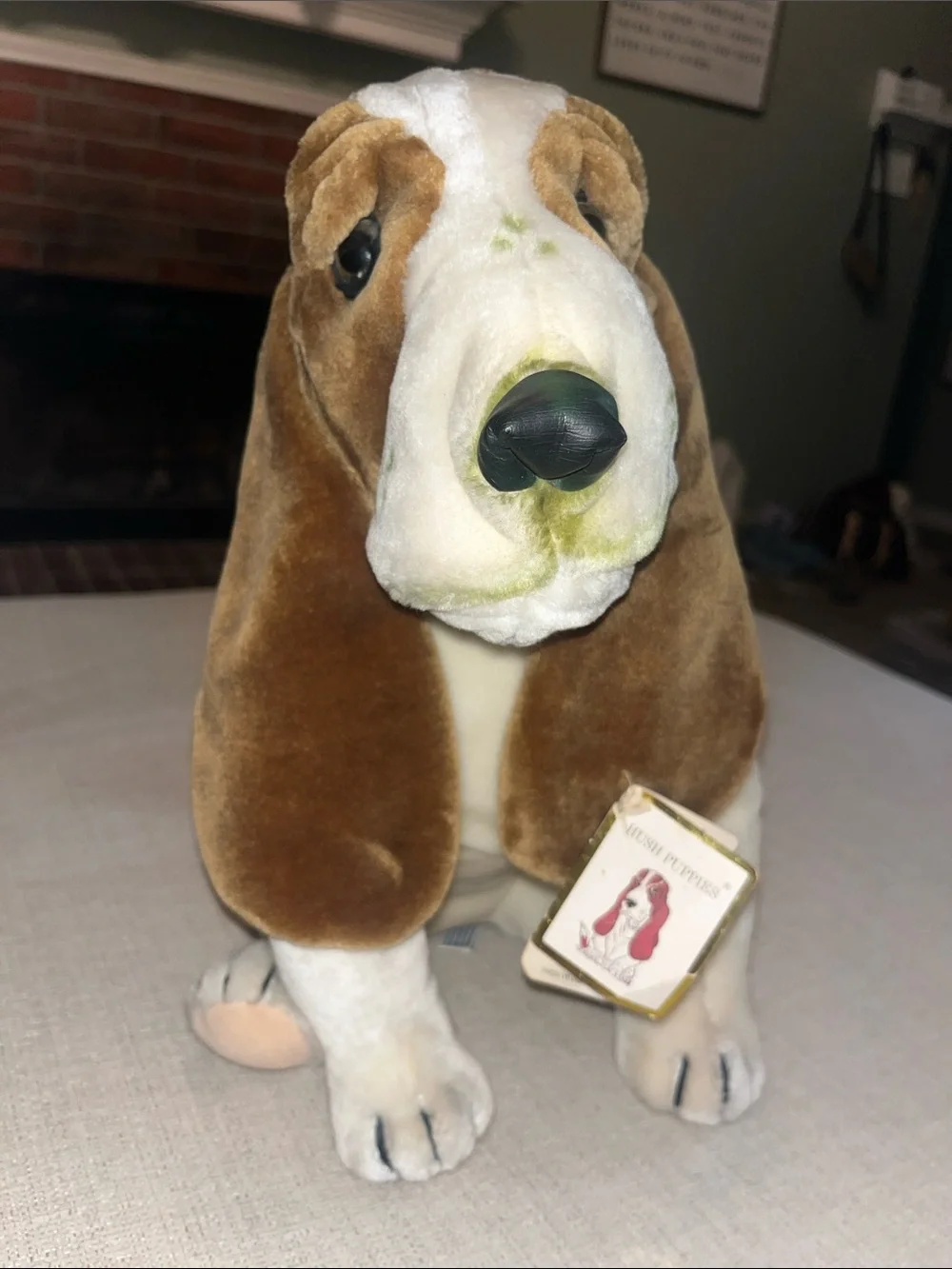Wolverine Plush Basset Hound Toy - Brown, White, Black